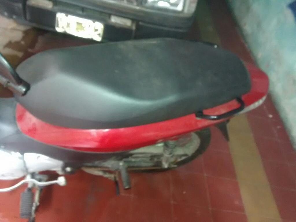 Honda Biz 125.modelo 2015.km800o