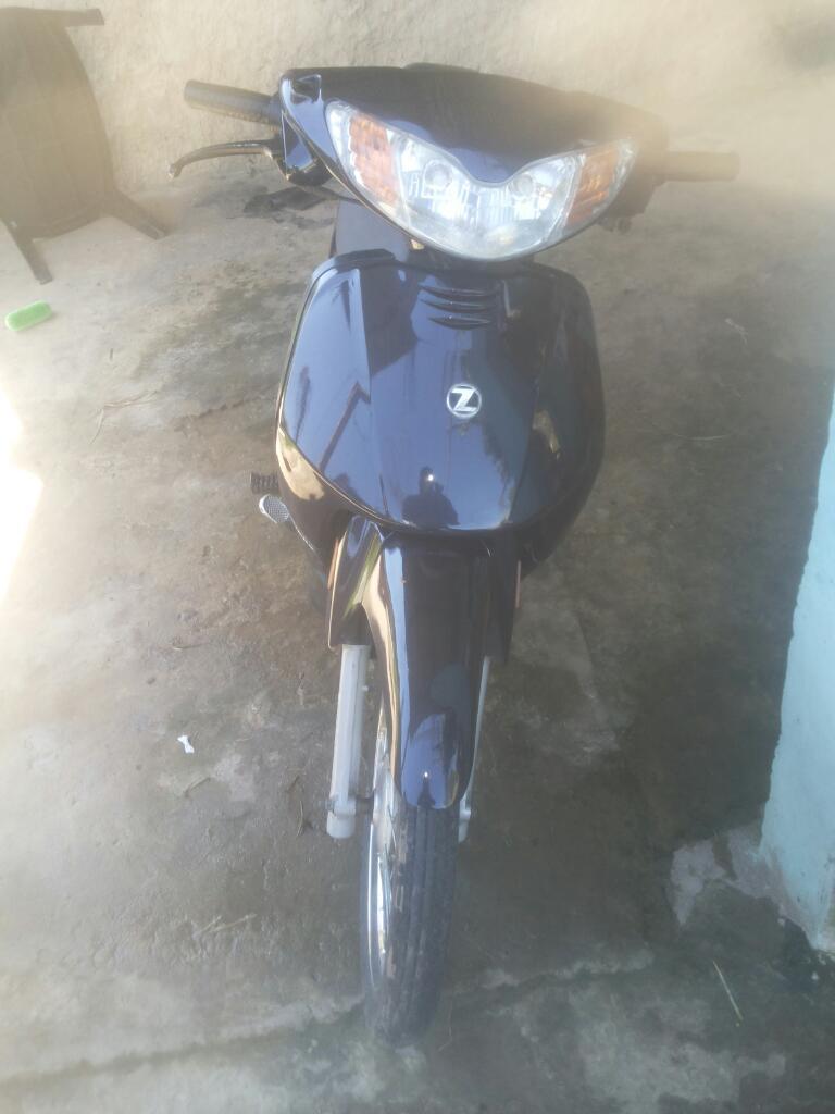 Moto Zb 2015