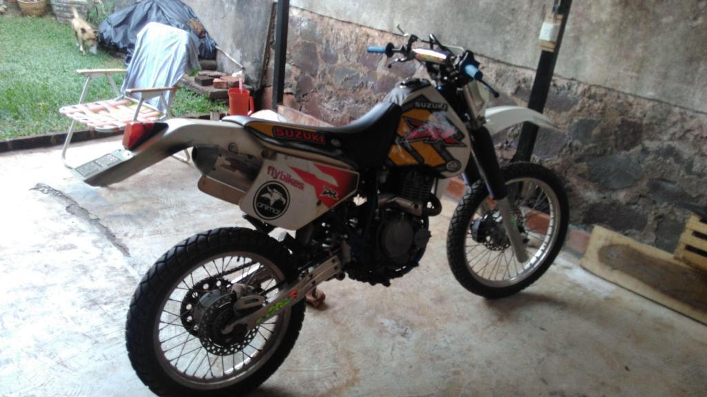 vendo suziki dr 350