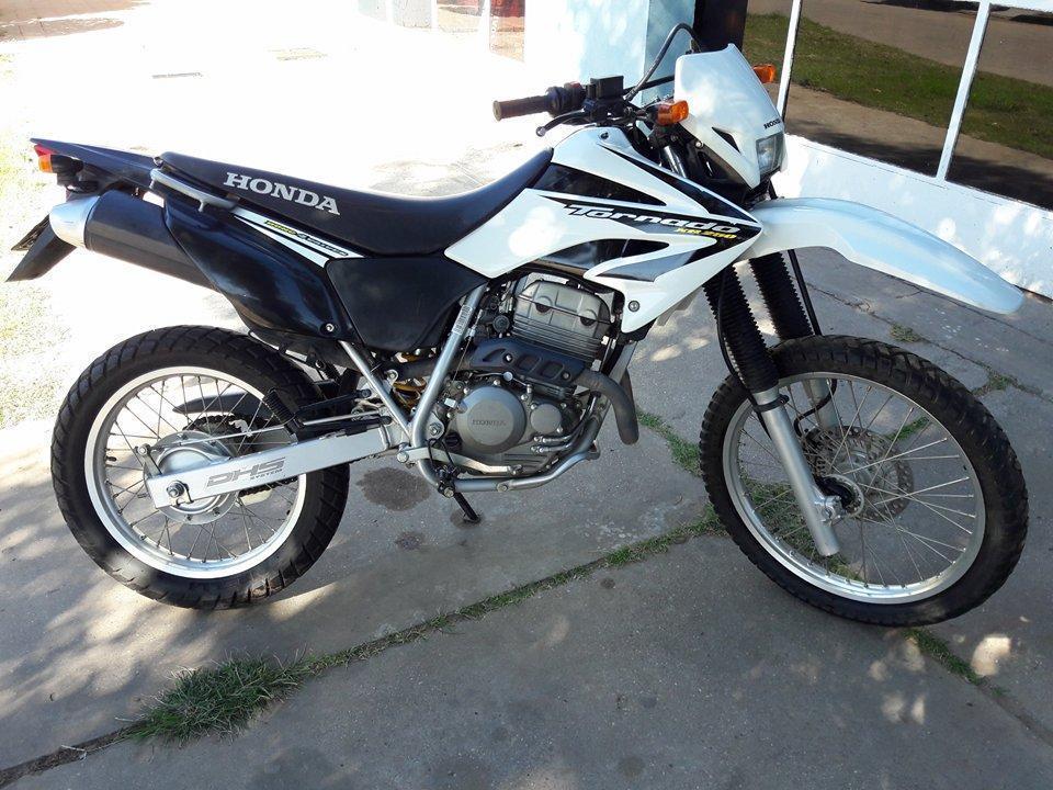 VENDO HONDA TORNADO XR 250