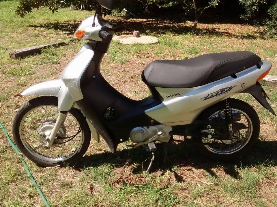 Vendo Honda Biz 2001 Al día