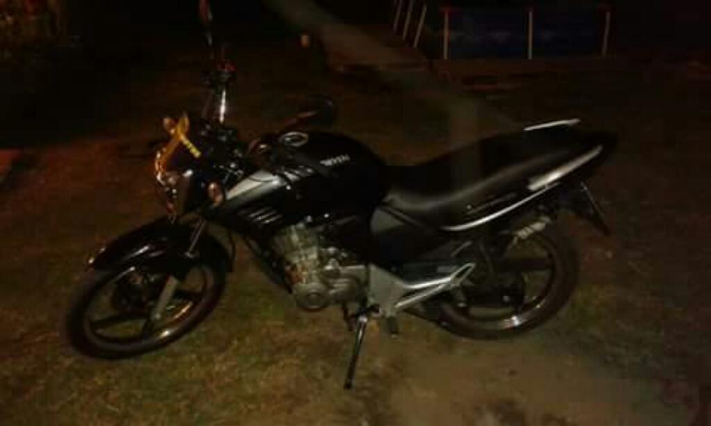 Permuto Moto Corven Hunter 160 por Auto