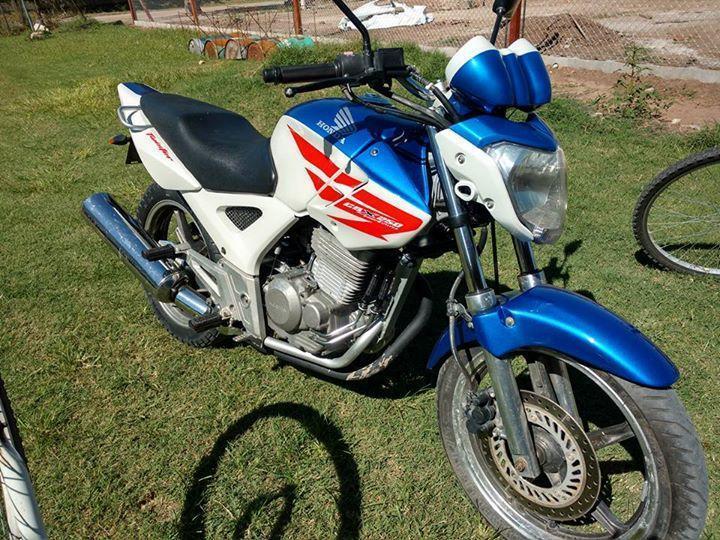 Honda twister 250, no Yamaha, no Guerrero, no Suzuki