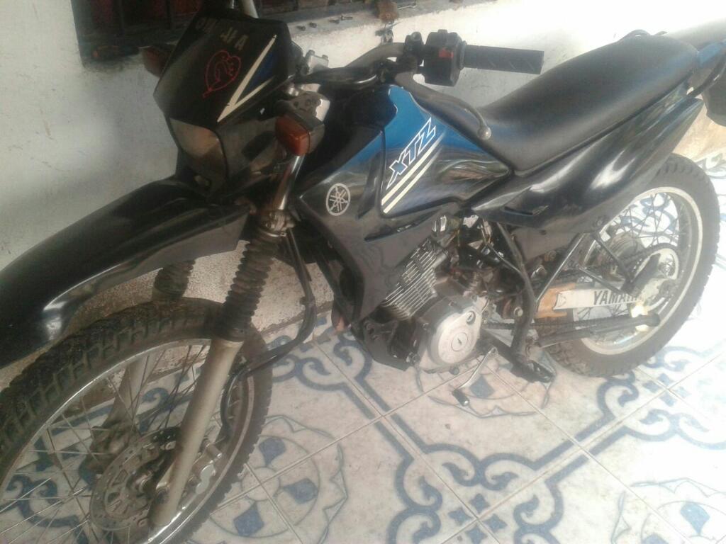 Vendo o permuto moto xtz125 mod. 2008