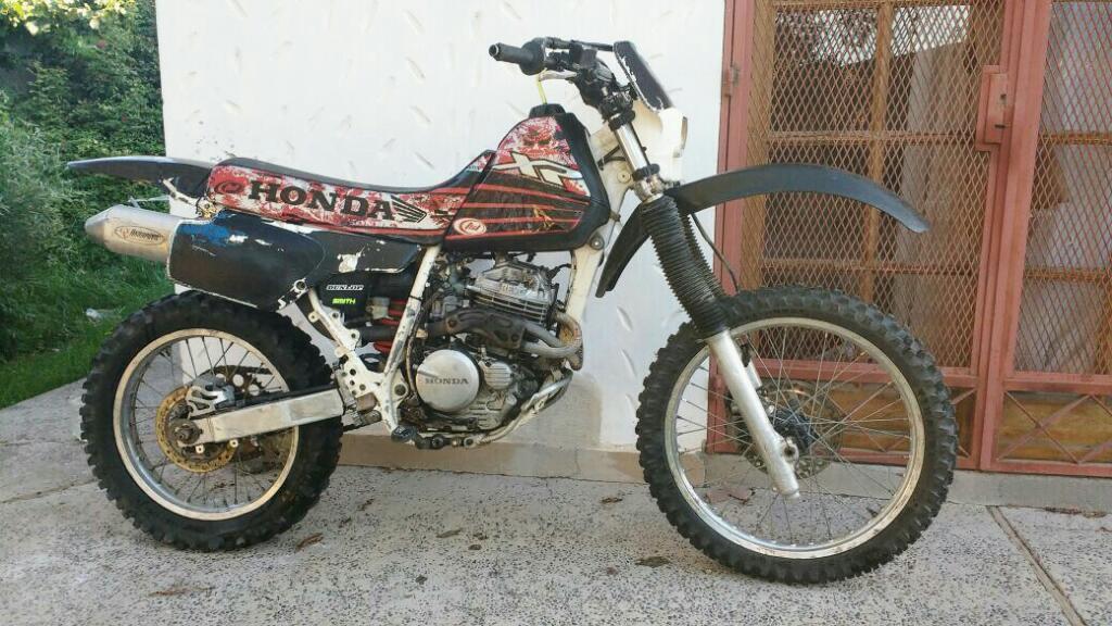 Vendo O Permuto Xr 250 93