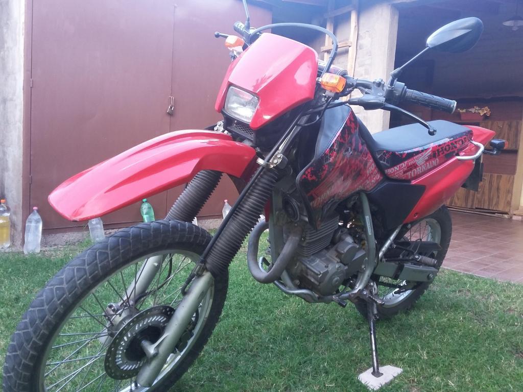 Vendo Honda TORNADO