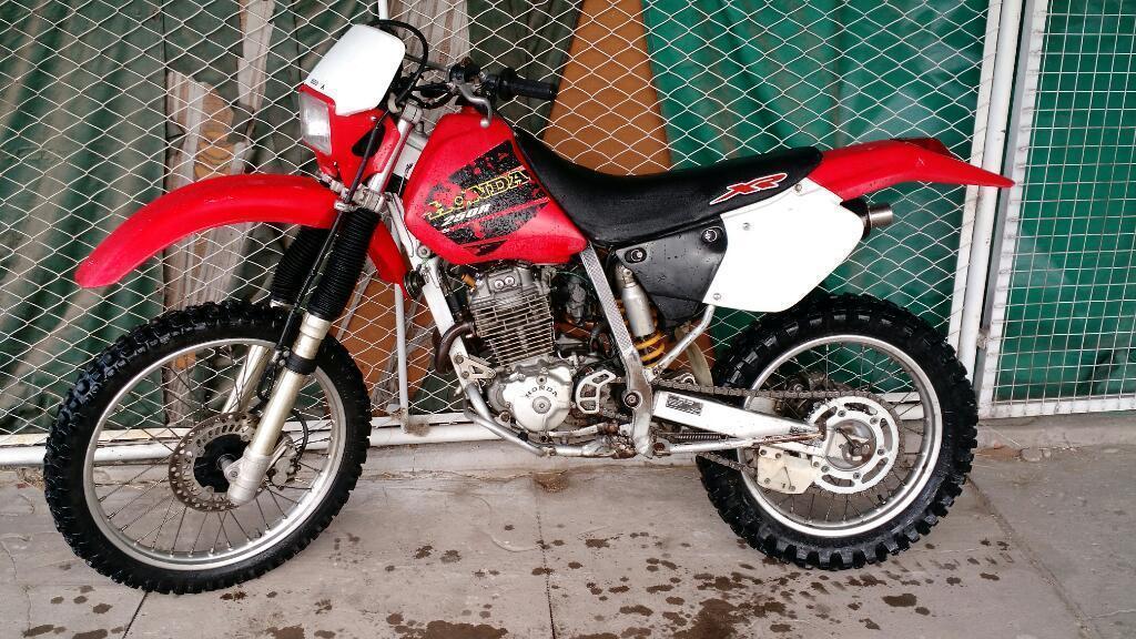 Vendo Xr 250r 2001 Patentada