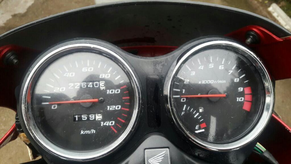 Vendo Moto Honda Storm