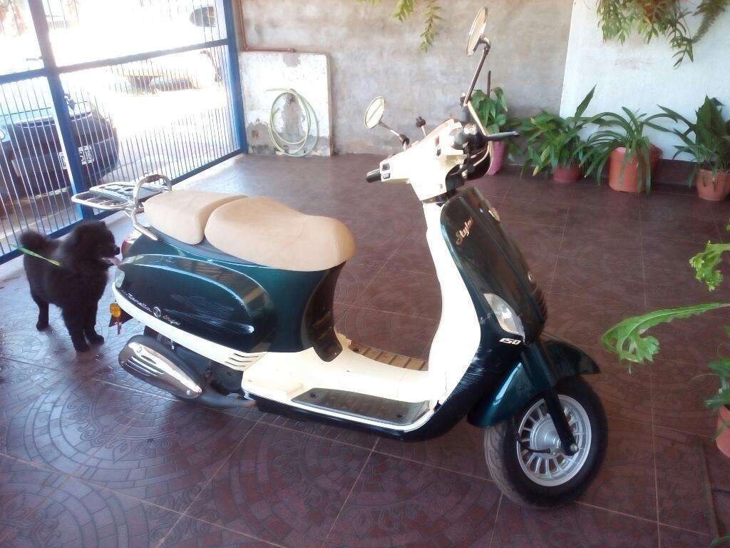 Vendo Scooter Zanella 150
