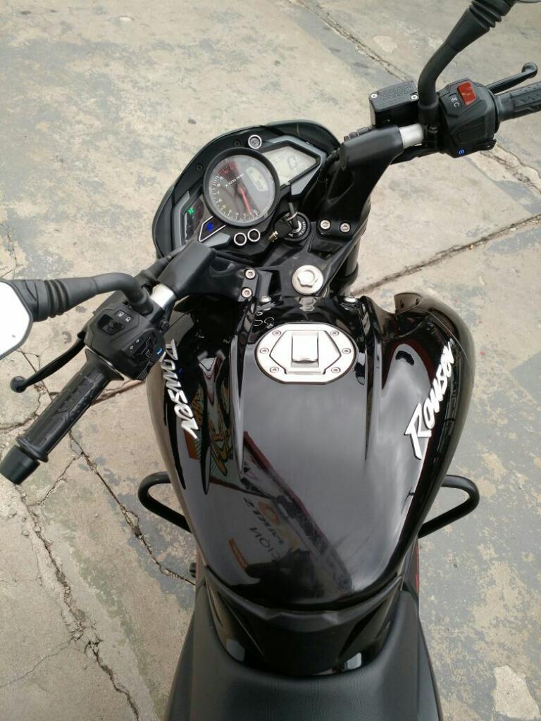 Vendo Moto Bajaj Rouser Ns 200