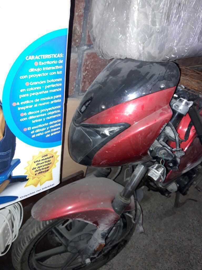 Vendo Moto Bajaj Rouser 220 12' Comoesta