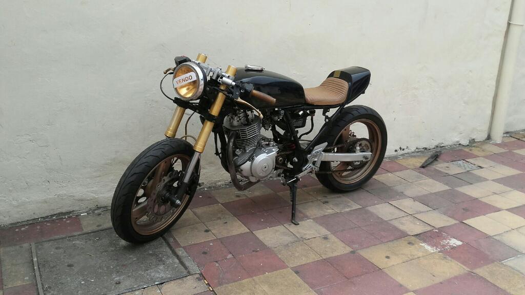 Moto Cafe Racer 250 Boober