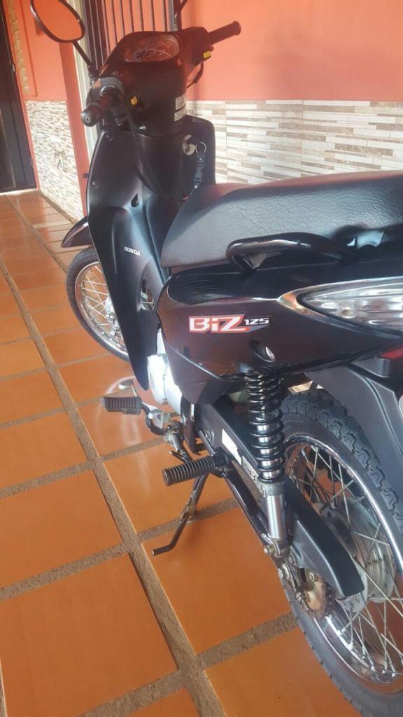 VENDO HONDA BIZ 125 MOD. 2015 IMPECABLE!!!