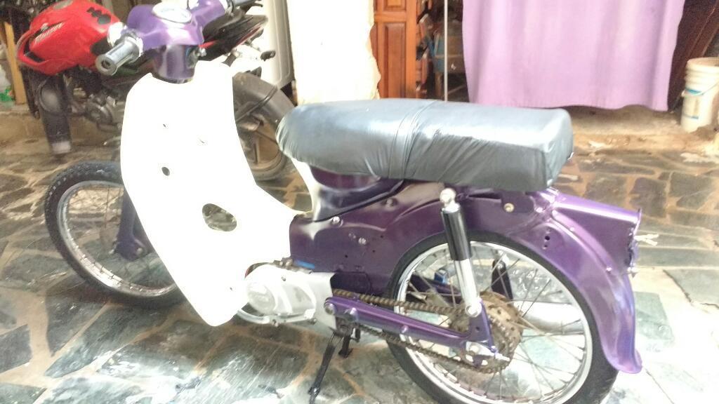 Vendo Honda C90. 1992