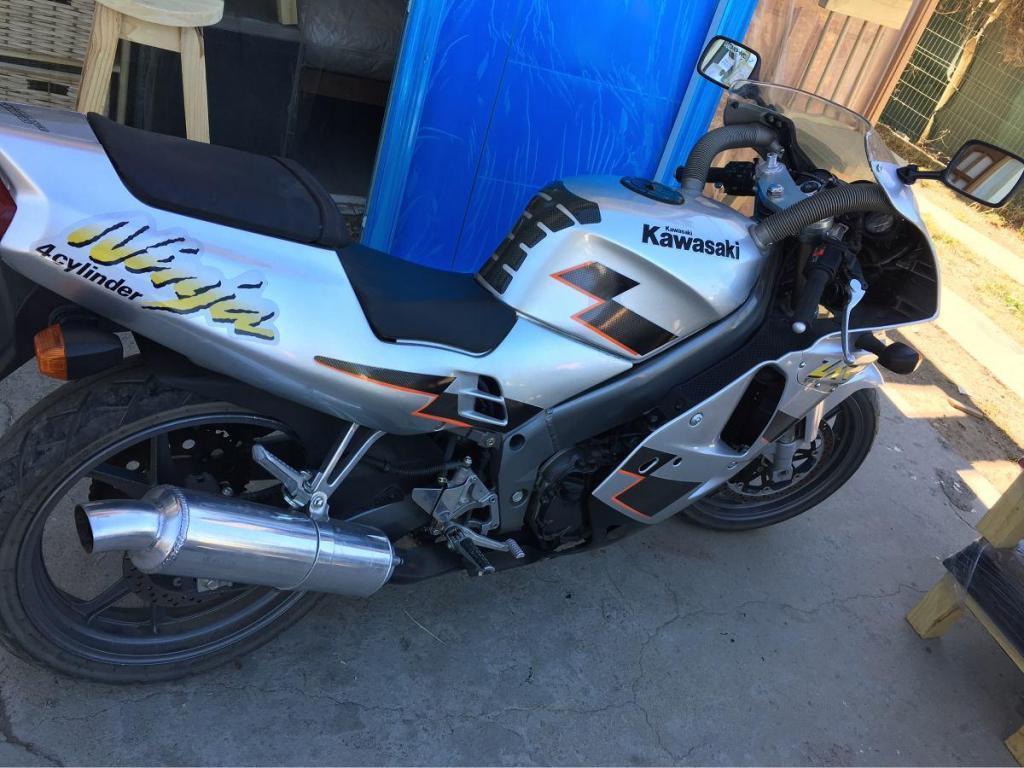 KAWASAKI NINJA ZXR250