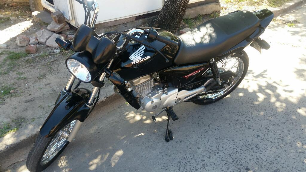 Vendo Titan Modelo 2013