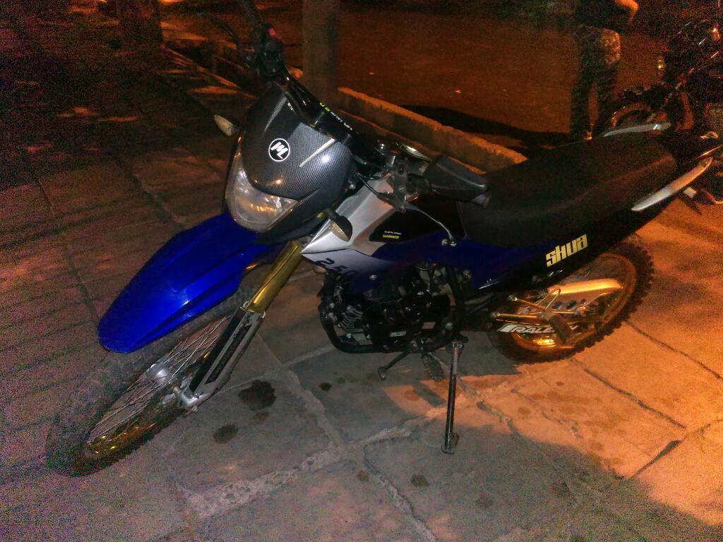 Vendo Motomel Skua 250 2013