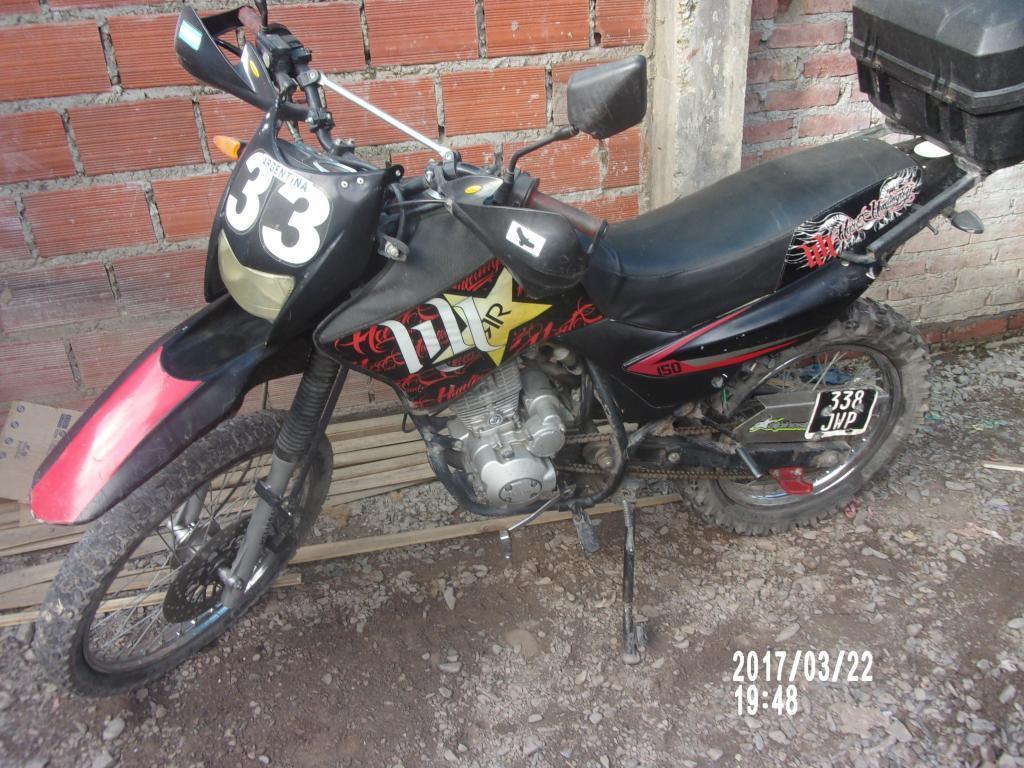 VENDO O PERMUTO MOTO MOTOMEL 150 MOD 2013