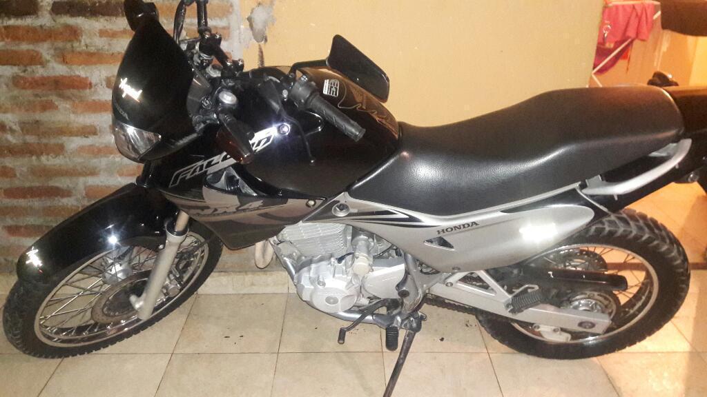 Vendo Honda Falcon 400