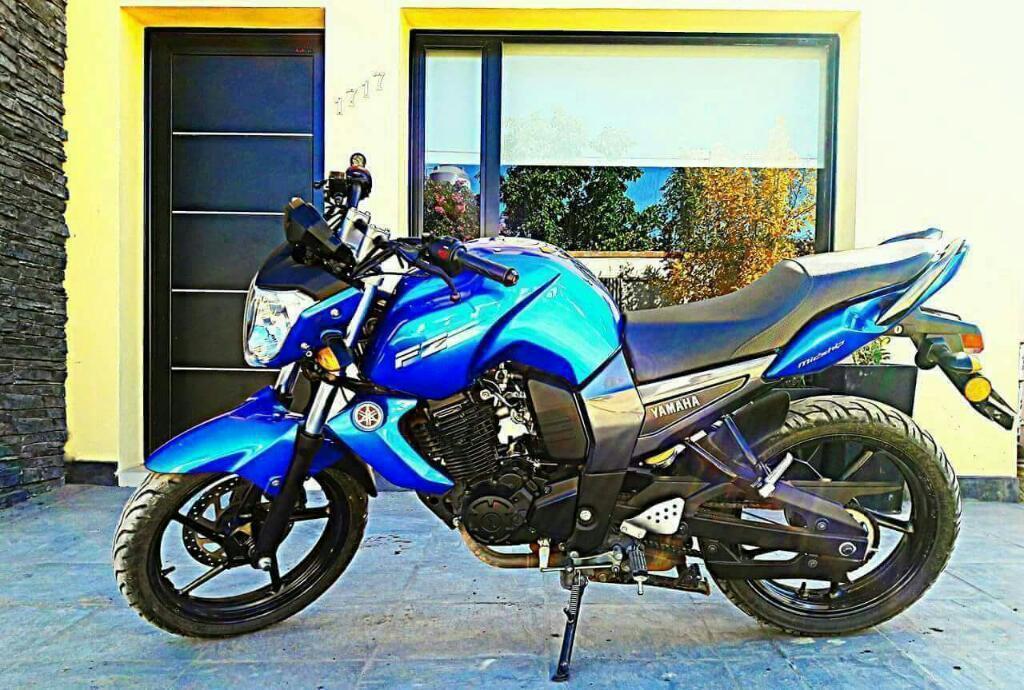 Vendo Yamaha FZ16 realmente impecable! Modelo 2013, todos los servis realizados en tiempo