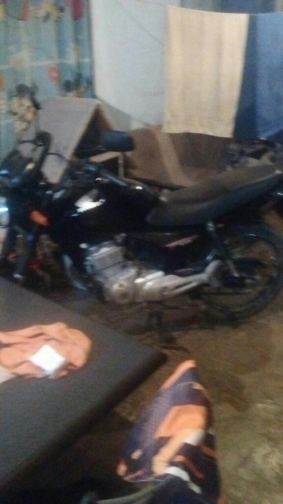 Vendo Honda Titan Modelo 2014