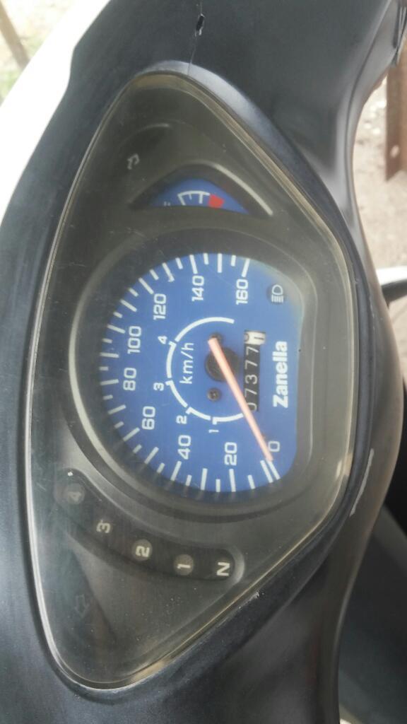 Zanella Zb C110 Buen Estado, Titular