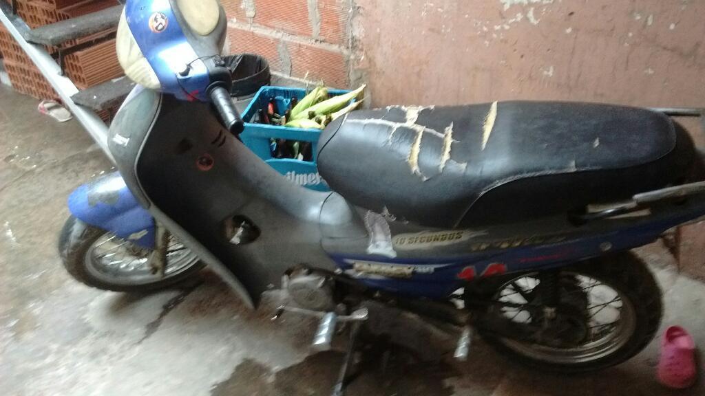 Vendo Moto Tuning 110…solo Papeles Orige