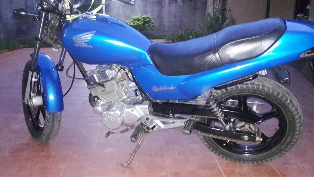 Vendo O Permuto Honda Nigthaw 250cc