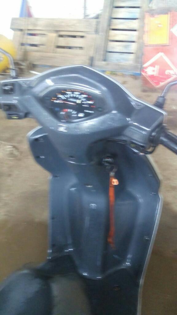 Vendo Moto Onda Lead 2005