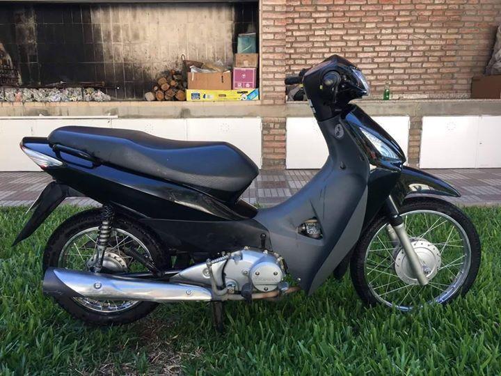 Honda BIZ Modelo 2014. 12.000 Km. aprox