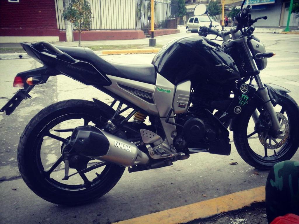 vendo YAMAHA FZ 16 MOD 11. MUY BUEN ESTADO, FUNCIONA PREFECTAMENT