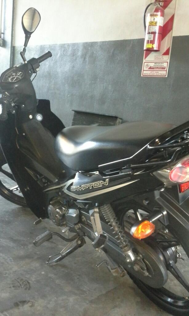 Vendo Moto Yamaha Crypton Modelo 2014