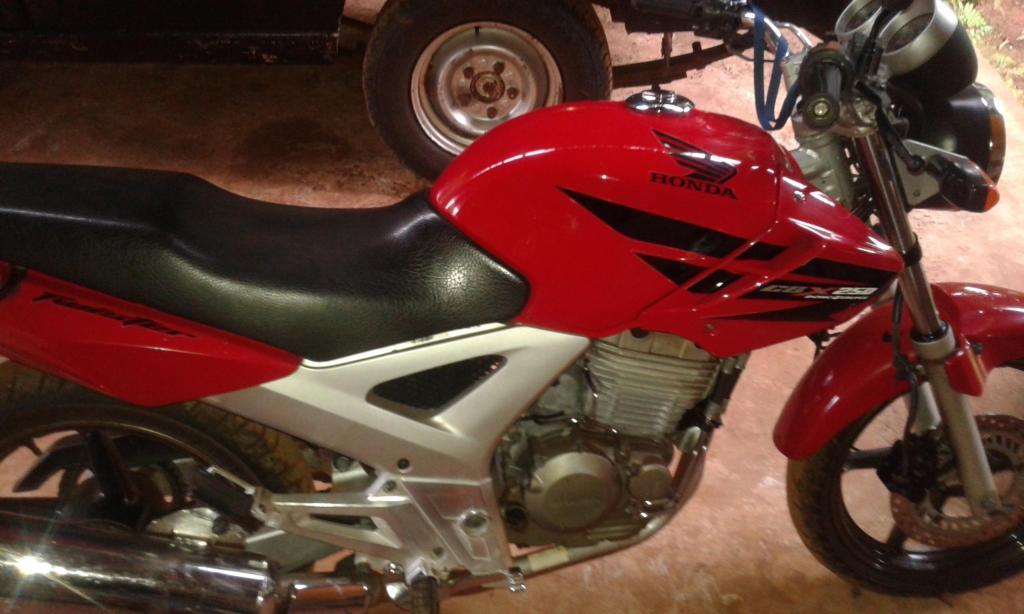 vendo honda twister 250