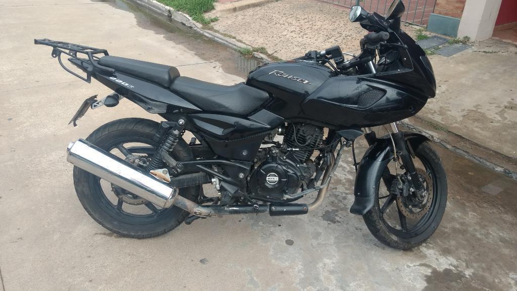 Vendo Bajaj Rouser 220f