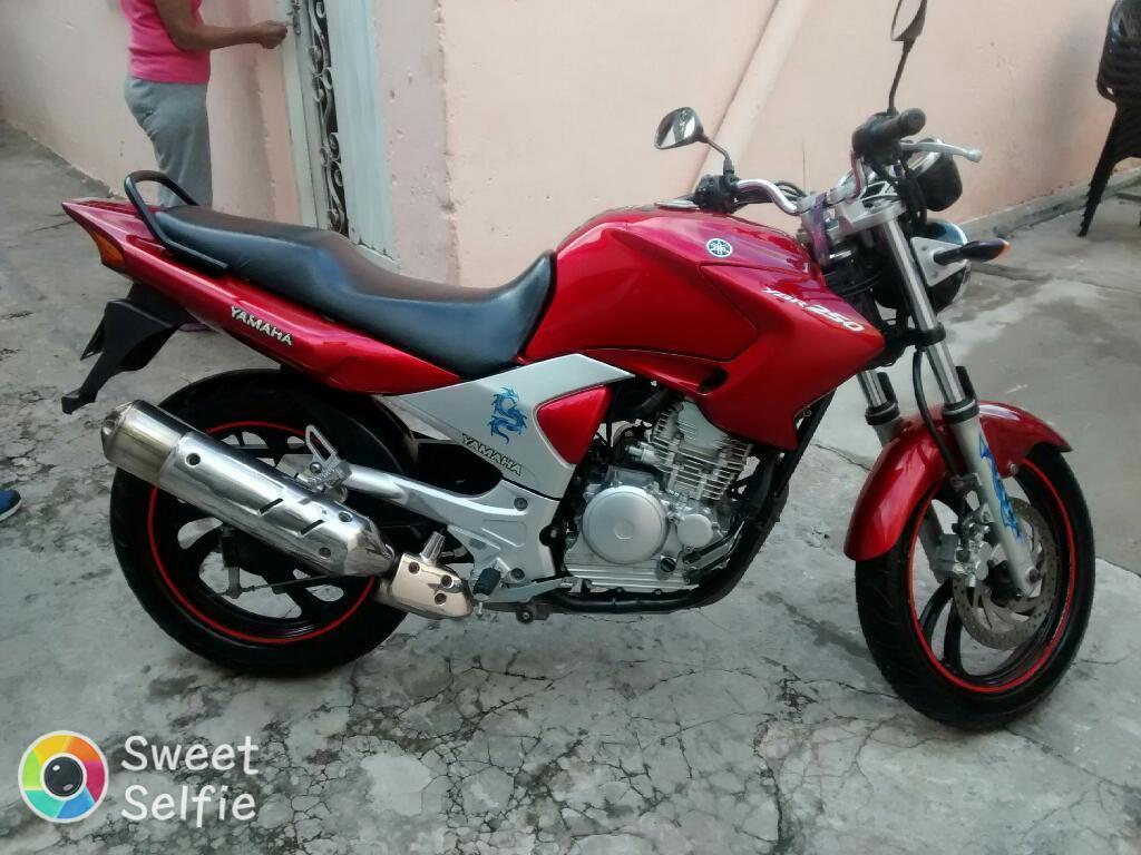 Ybr 250 hermosa.. Aceptó moto inferior