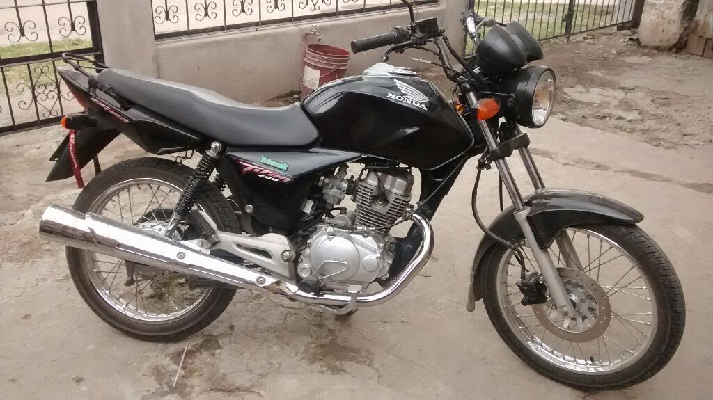 Vendo Cg Titán 150 2013