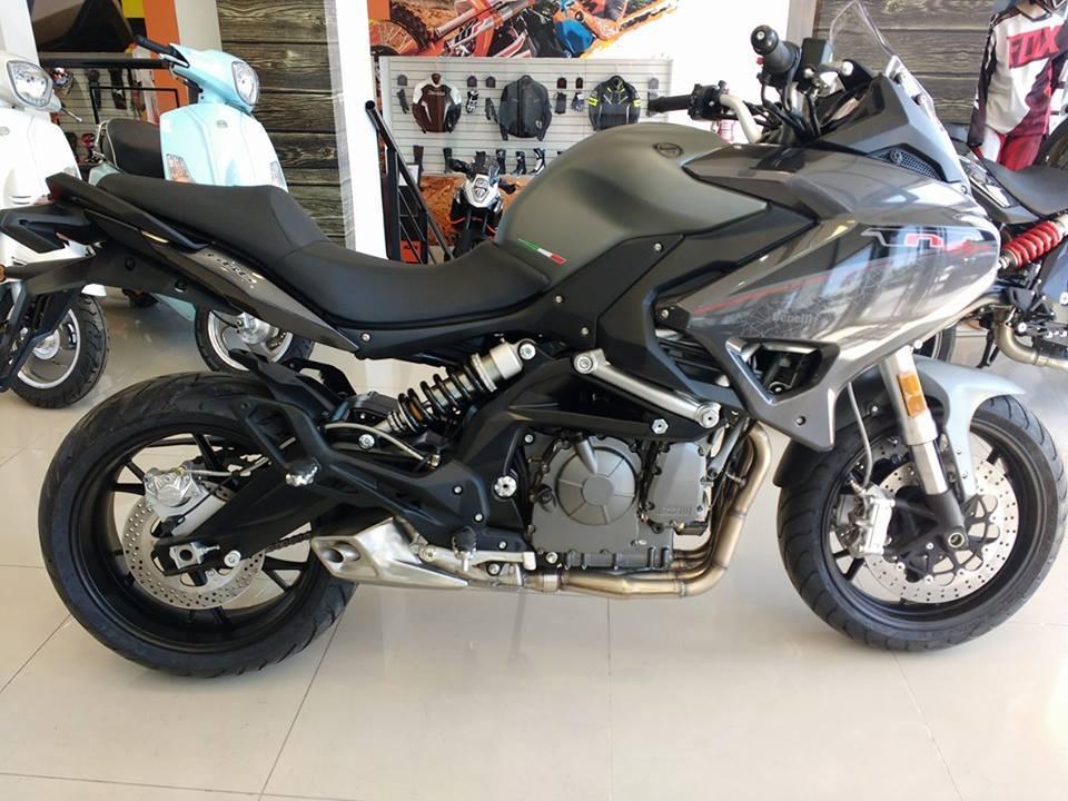 BENELLI 600 GT , TURISMO !! 4 CILINDROS 84 CV RECIBO TARJETAS ! BOTAS DE REGALO