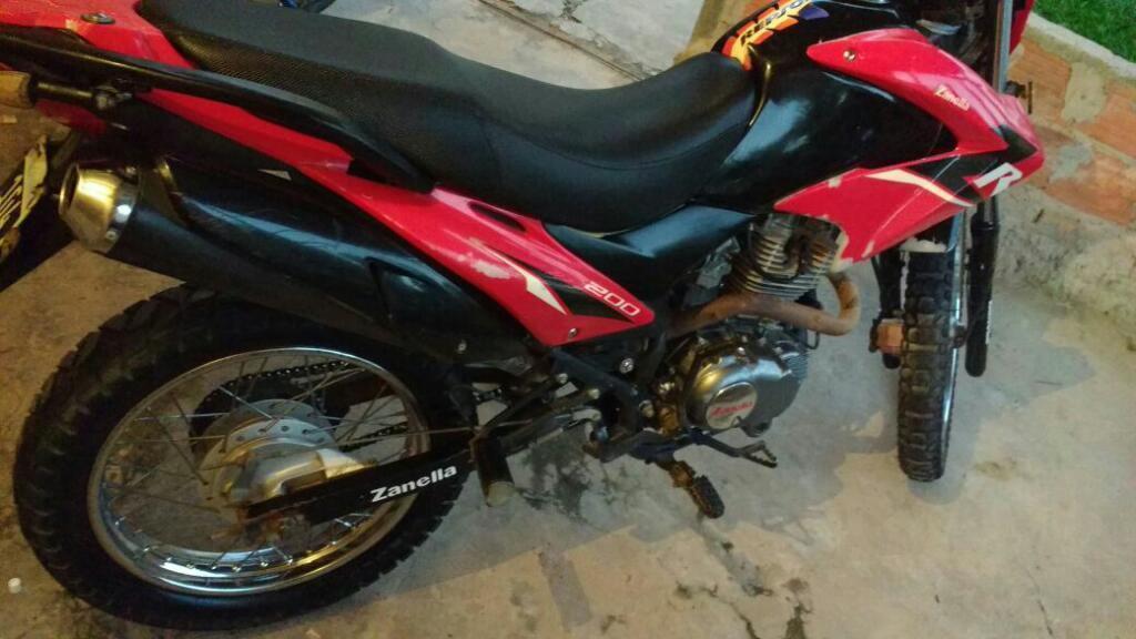 Vendo Moto Zanella Zr 200 Mod 2013