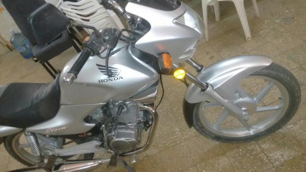 Vendo Honda Storm