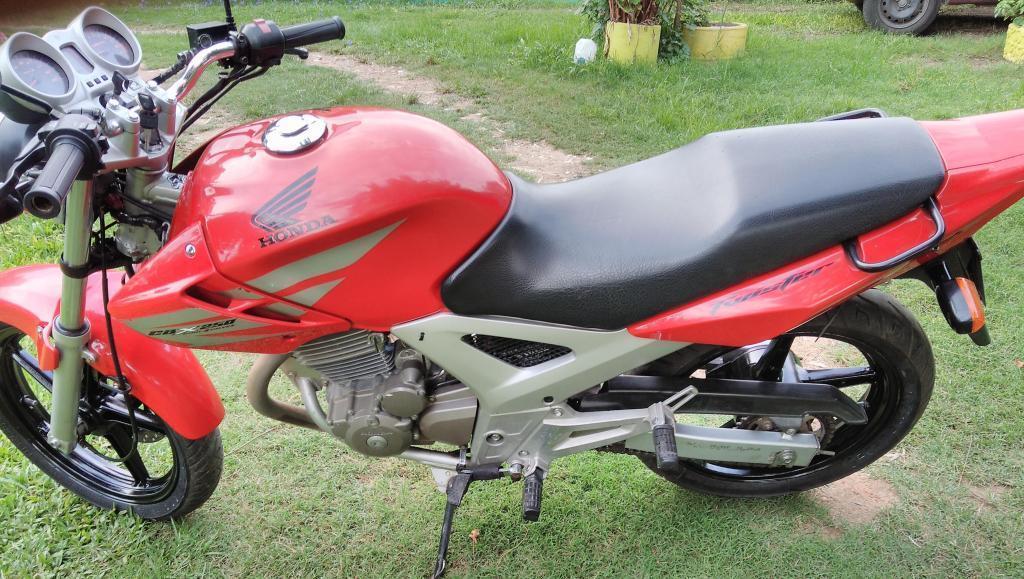 Honda CBX 250 2012