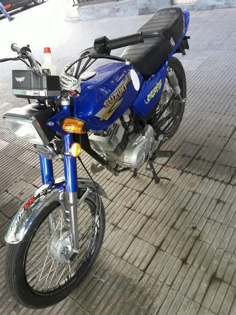 Suzuki 100 Modelo 2014 Impecable