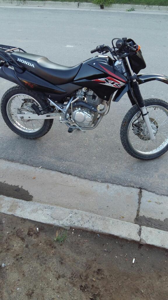 Vendo Xr Honda 125 Modelo 2013