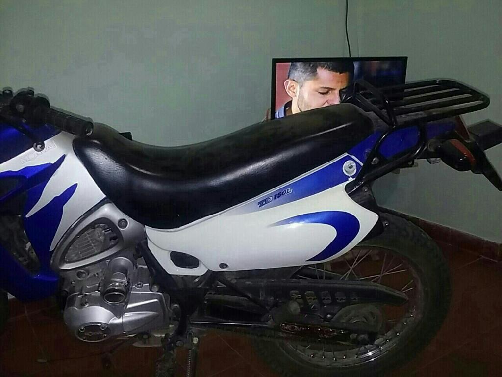 Vendo Moto Mundial 150