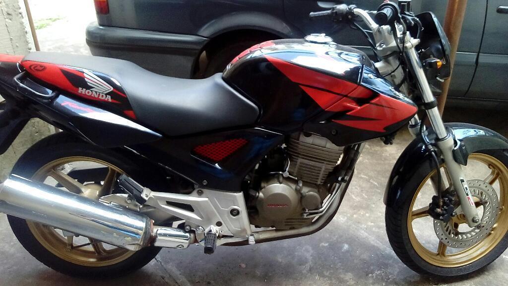 Vendo Moto Twister 2010 Urgente