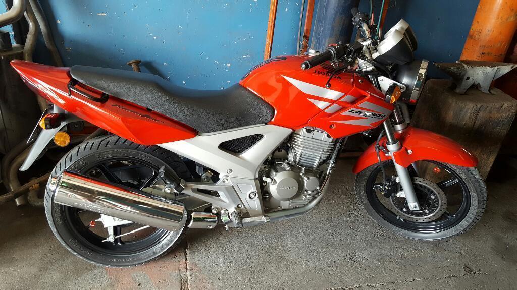 Vendo Honda Twister 250cc