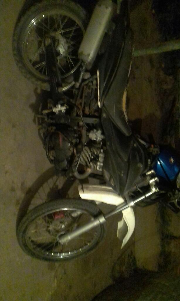 Vendo O Permuto por Otra Moto