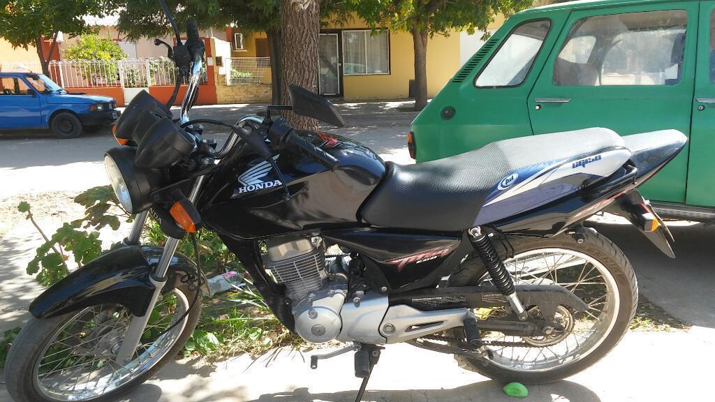 Vendo Titan 150 Cg