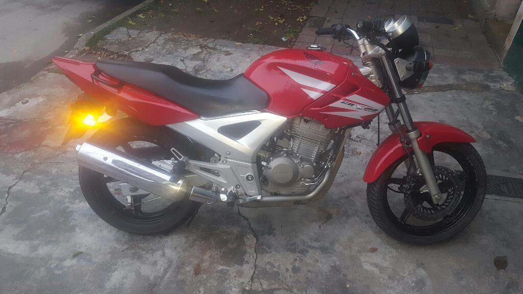 Vendo Honda Twinter 250cc Modelo 2013