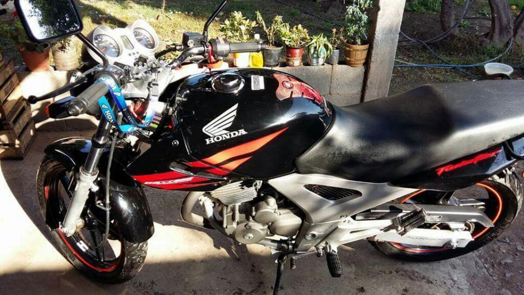 Vendo Honda Twister 250