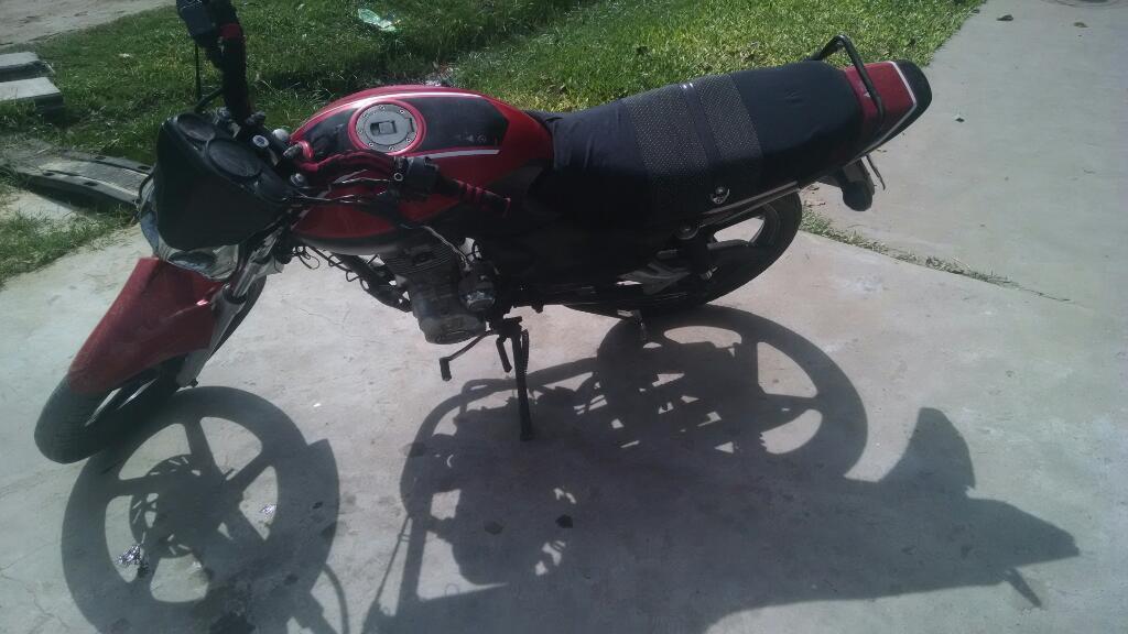 Vendo O Permuto por Otra Moto Solo Titul